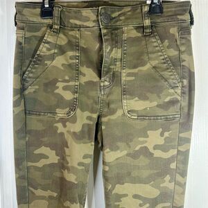 American Eagle Women's High Rise Camo Jegging Size 6 Green Denim Jeans